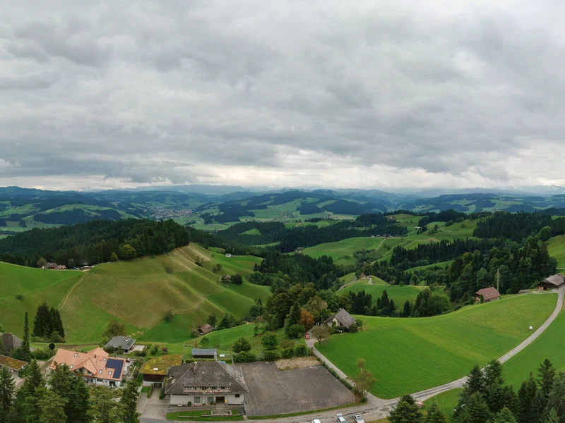 Moosegg again, this time looking towards the Alps, which — unfortunately — hide behind the clouds today.