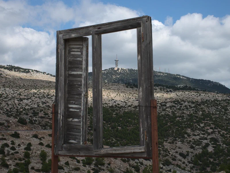 A window to the OSE transmission tower in the distance
